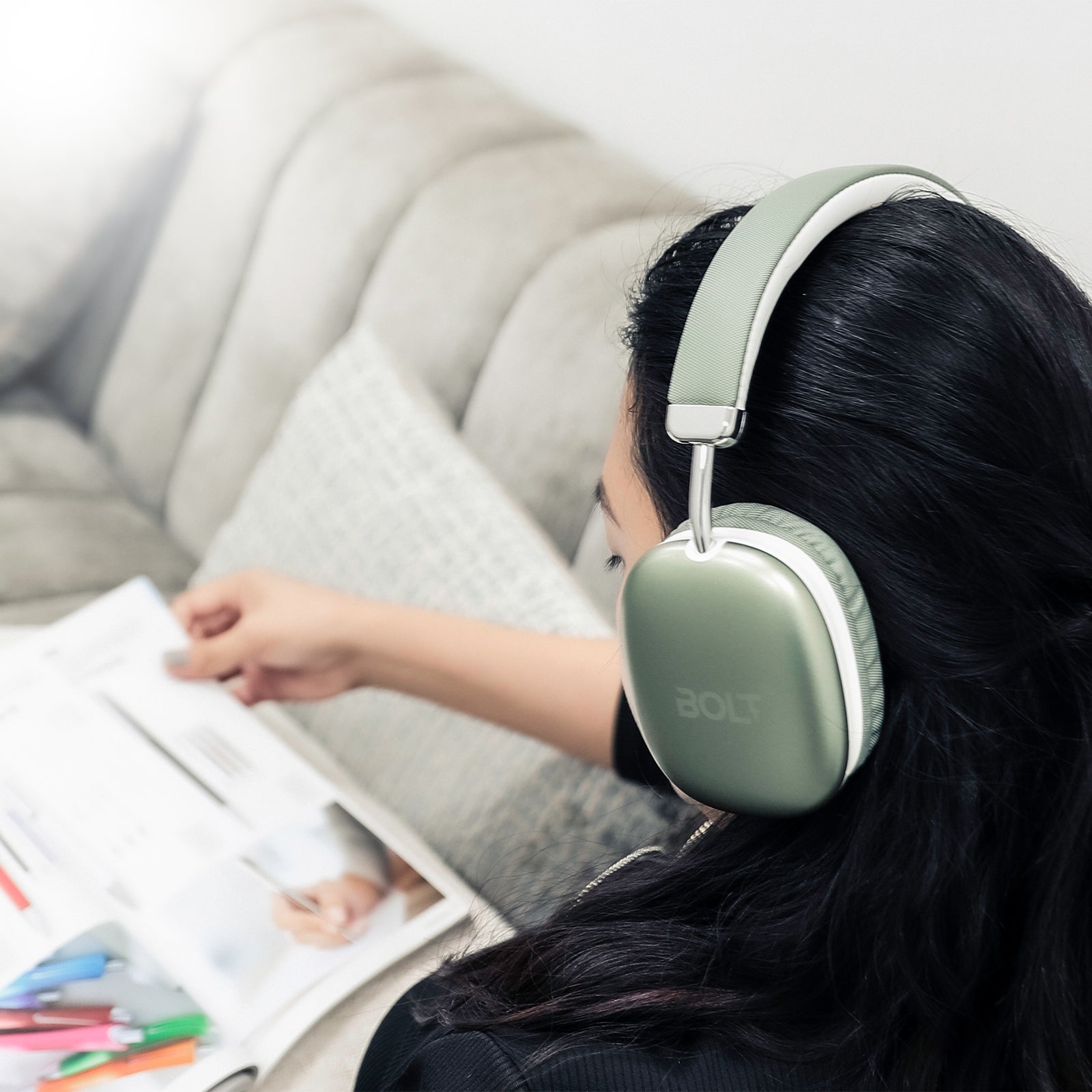 BOLT SY-BT1632 Head-Mounted Wireless Stereo Headphones BOLT SY-BT1632 Head-Mounted Wireless Stereo Headphones