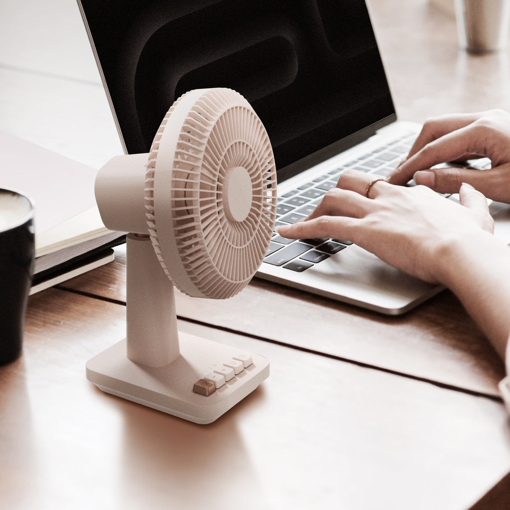 MOMAX 1°POD MINI DESKTOP FAN MOMAX 1°POD MINI DESKTOP FAN