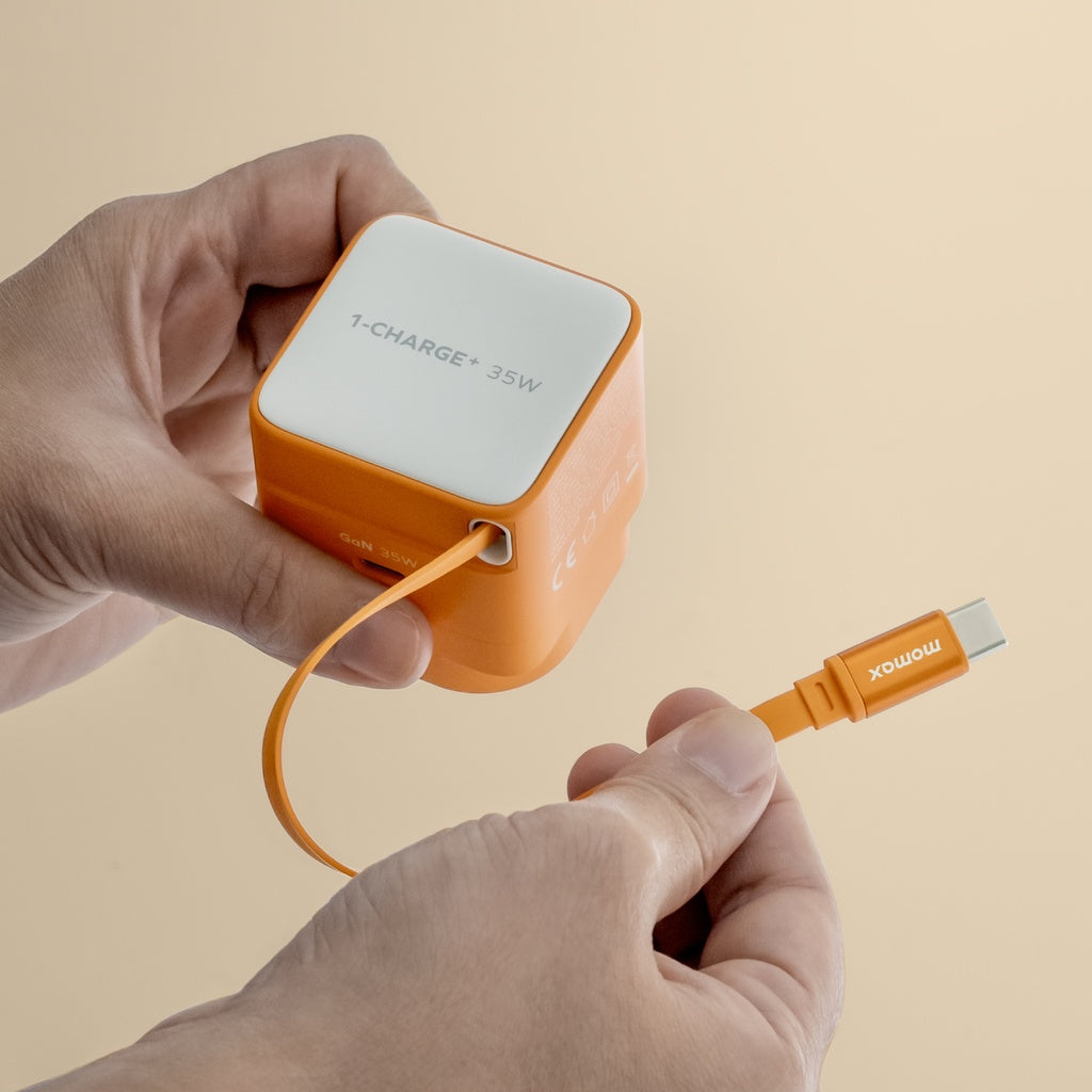 MOMAX 1-CHARGE 35W GAN 1 PORT CHARGER WITH BUILT-IN USB-C CABLE MOMAX 1-CHARGE 35W GAN 1 PORT CHARGER WITH BUILT-IN USB-C CABLE