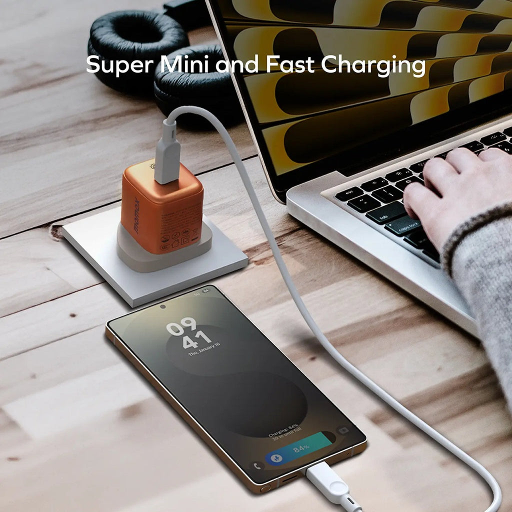 Momax 1-charge 45W 1-Port GaN Charger - 1 USB C Port - Orange Momax 1-charge 45W 1-Port GaN Charger - 1 USB C Port - Orange