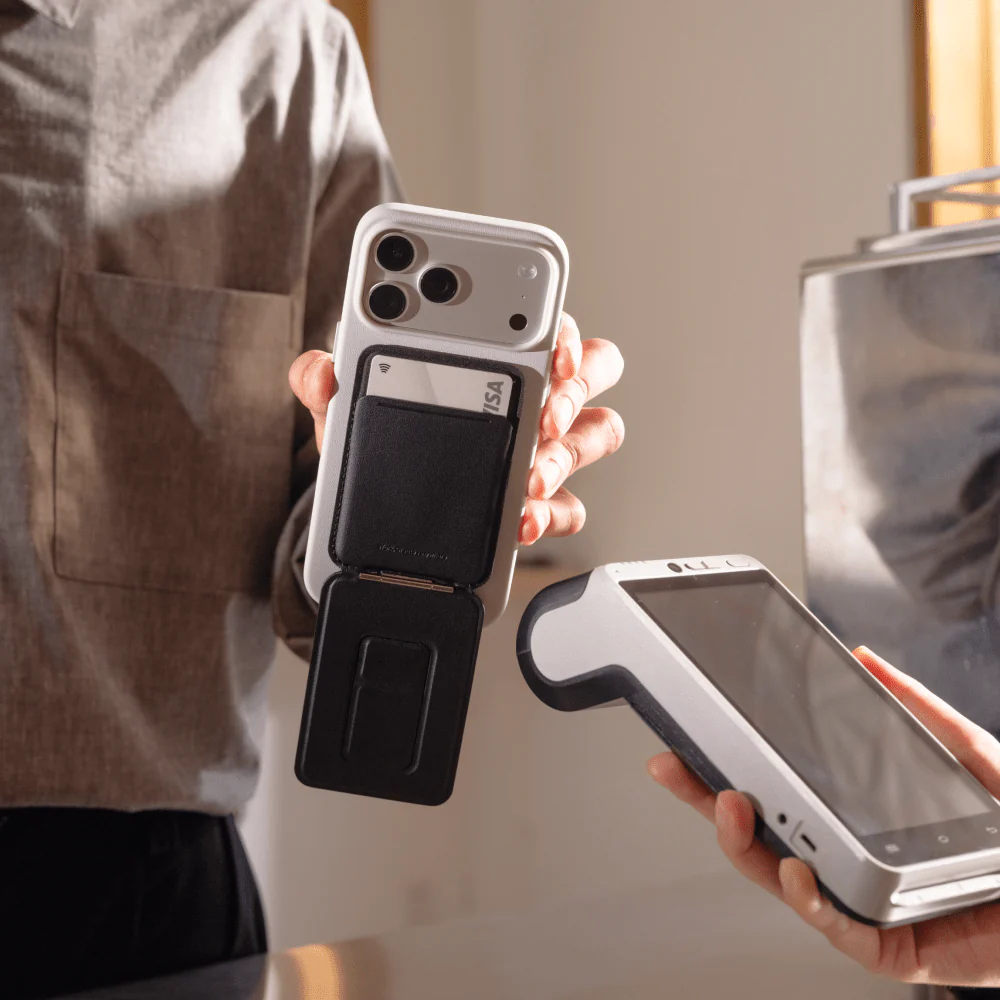 Moft Trackable Tripod Wallet Moft Trackable Tripod Wallet